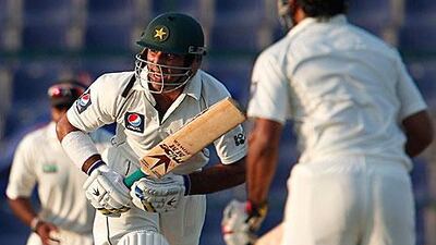 Pakistan's openers will be looking to eat into Sri Lanka's first innings score of 197 in the morning session of the second day of first Test match in Abu Dhabi.