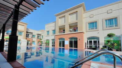 A massive outdoor Jacuzzi shares a wall with the temperature-controlled swimming pool. Courtesy Ramada Hotel & Suites Ras Al Khaimah