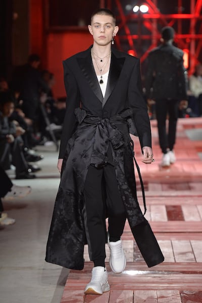 Alexander McQueen mixed white trainer with a tuxedo for AW18