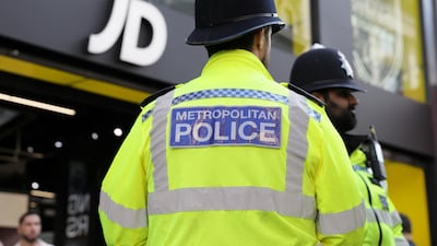 Police officers keep watch as disruptors are expected to target shops during a shoplifting spree flash mob on Oxford Street, London, Britain, August 9, 2023. REUTERS / Alishia Abodunde