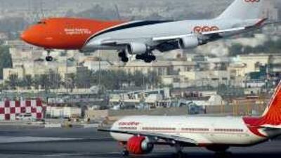 The global airline industry is promising to achieve a 1.5 per cent average annual improvement in fuel efficiency to 2020.