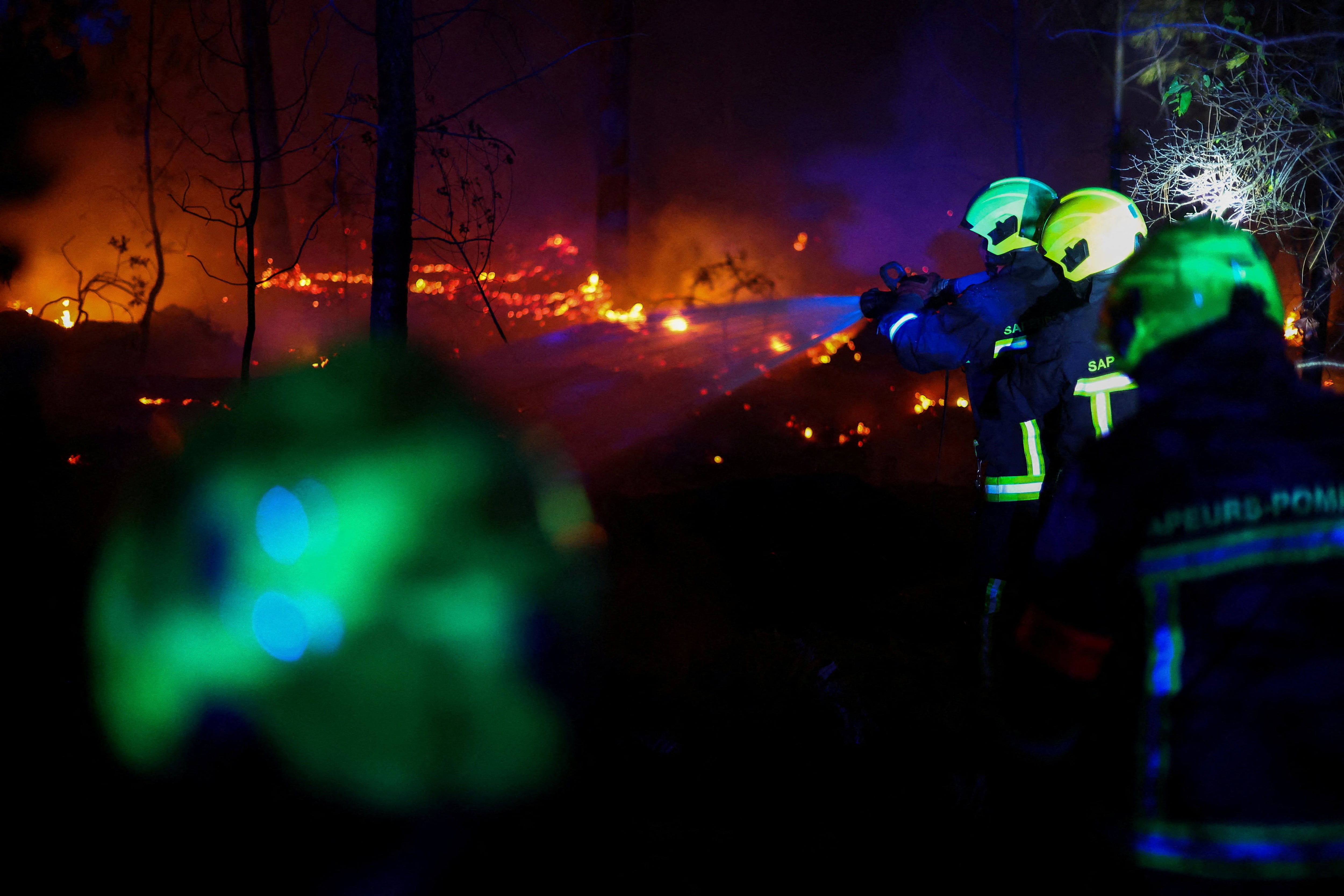 Image linked from the original feed: More than 280,000 moved to safety as wildfires rage in France and Spain