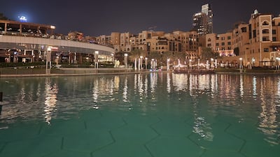 The lake between Souk Al Bahar and The Dubai Mall, as captured by Samsung's new device.