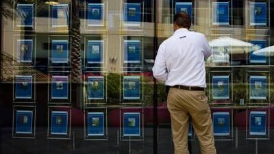 Removal of obstacles such as the short-term visa would benefit Dubai's property market, say estate agents.