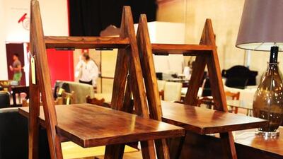 If again they fail to sell, the owner has three choices: remove the item from the auction house; lower the reserve and pay Dh100 to keep it in the next week’s auction; or pay Dh100 to keep in the next auction and keep the reserve the same. The purpose of the Dh100 fee is to stop people from abandoning unwanted furniture indefinitely.