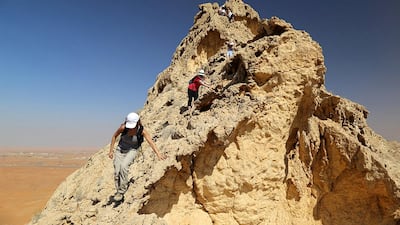 Advanced hiking routes include scrambling and steep climbs.