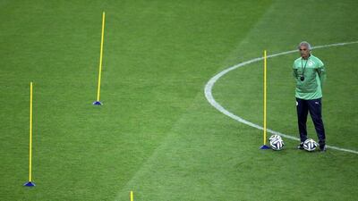Vahid Halilhodzic conducts a training session with Algeria on Saturday ahead of their Sunday match with South Korea at the 2014 World Cup. Marko Djurica / Reuters / June 21, 2014
