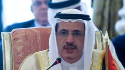 Sultan al Mansouri, the Minister of Economy, wants closer co-operation between the region's stock exchanges.