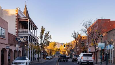 The old town of Flagstaff, Arizona. Flagstaff is famous for being the training ground of Apollo 11 astronauts Neil Armstrong, Buzz Aldrin, Michael Collins and Charles Duke before they landed on the Moon in 1969. Alamy