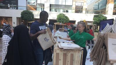 Yas Mall is handing thousands of plastic bags to help reduce plastic waste.