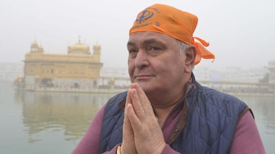 Rishi Kapoor pays his respects at the Sikh Golden Temple in Amritsar on December 13, 2016. AFP