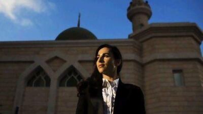 ABU DHABI, UAE - December 7, 2011- Asita Amighi is setting up a charity to get professionals like lawyers together to use their skills on charity projects on a voluntary basis. ( Andrew Henderson / The National )