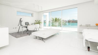 If white was your thing, you'd be in your element in this room