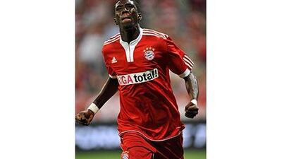 Mark van Bommel believes the red colour communicates Bayern's aggression.