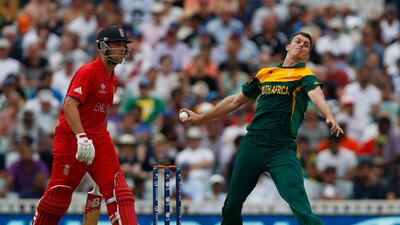 South Africa's Ryan McLaren, right, will be an ideal No 8 batsman and genuine medium-pace option for his team. Sang Tan / AP Photo