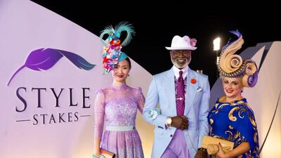 Style Stakes Best Dressed Couple winners Nader Tearab and Zheng-Gi-Ya, with Best Hat winner, Conna Tution, at the Dubai World Cup on March 30, 2019. Twitter / Meydan Style