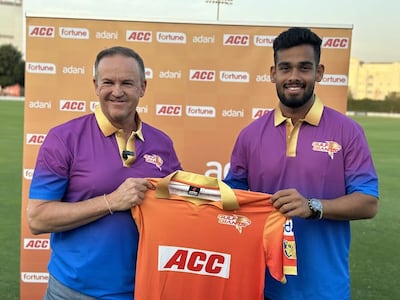 Gulf Giants coach Andy Flower with Sanchit Sharma. Photo: ILT20