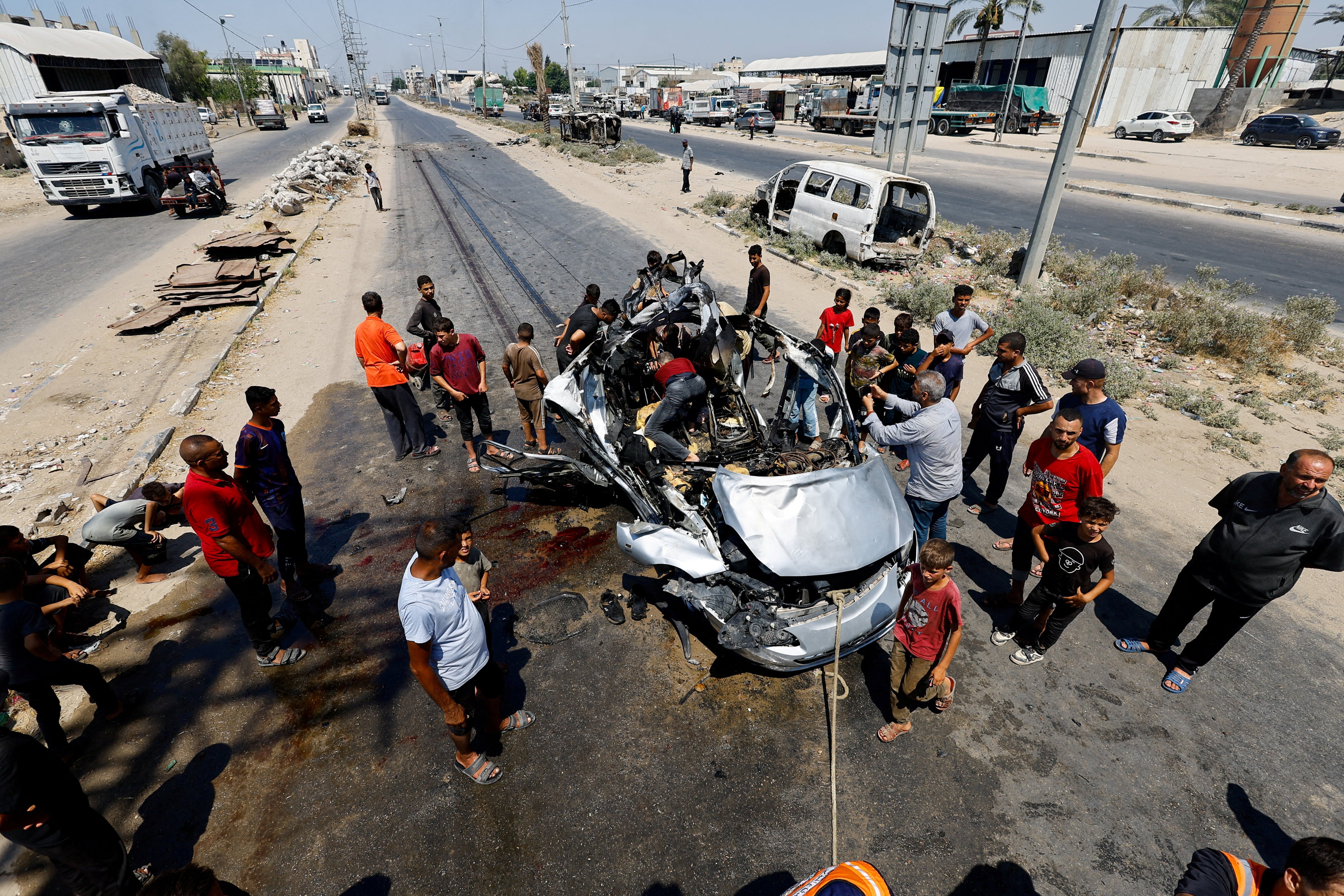 Image linked from the original feed: Gaza death toll mounts as Israel continues strikes despite peace plan 'breakthrough'