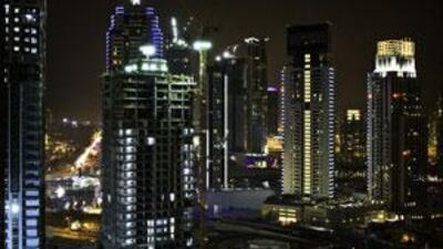 DEWA's bond sale will test the measure of investor confidence in Dubai companies in the wake of restructuring proposals.