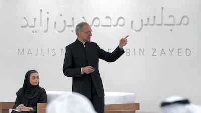 Pavan Sukhdev (R), delivers a lecture titled: ”Redefining wealth for an economy of performance", at Majlis Mohamed bin Zayed.