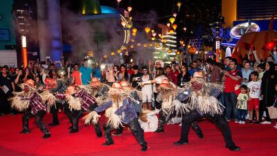 Live shows at IMG Worlds of Adventure.