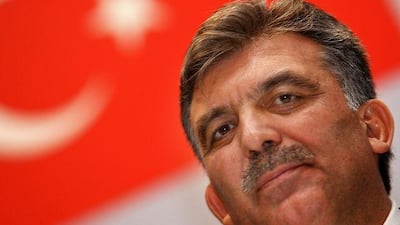Abdullah Gul, the Turkish president, has urged the courts to allow access to the video portal YouTube.