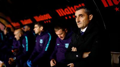 Barcelona'scoach Ernesto Valverde waits for the start of the match. AFP
