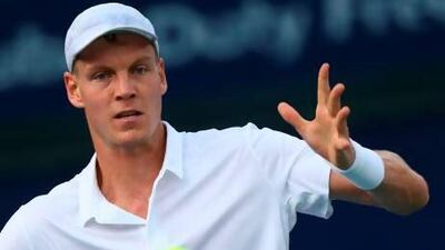 The Czech Republic's Tomas Berdych beat Russia's Dmitry Tursunov.
