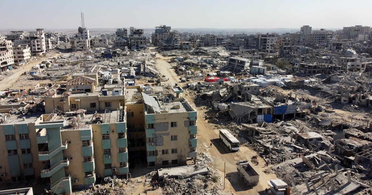 Air strikes reported in Gaza city despite ceasefire