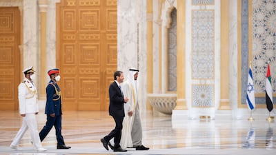 Sheikh Mohamed bin Zayed receives Isaac Herzog. Mohamed Al Hammadi / Ministry of Presidential Affairs
