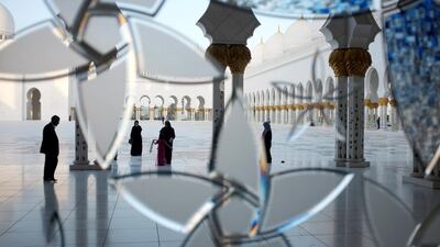 Sheikh Zayed Grand Mosque at sunset on the last day before the start of Ramadan, in Abu Dhabi. July 31, 2011. Antonie Robertson / The National