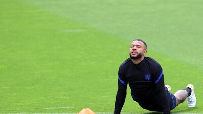 Memphis Depay takes part in a training session in Zeist. AFP