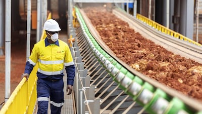 Emirates Global Aluminium, the largest industrial company in the United Arab Emirates outside oil and gas, signed an agreement with China's Xinfa to supply bauxite from its Guinea mine to the Chinese company for the next five years.