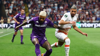 Dodo, 6 – Forced to endure a couple of frustrating exchanges with Benrahma, who caught him in the face in a 50/50 challenge and was then wrongly awarded a corner kick after knocking the ball behind with a heavy touch. Largely untested, but lacked a little composure. Reuters