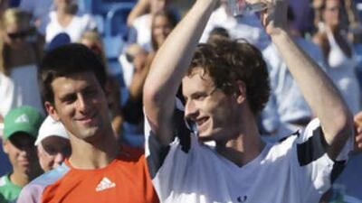 Britain's Andy Murray, right, beat his higher-ranked rival Novak Djokovic for the second straight time to lift the Cincinnati Masters title.