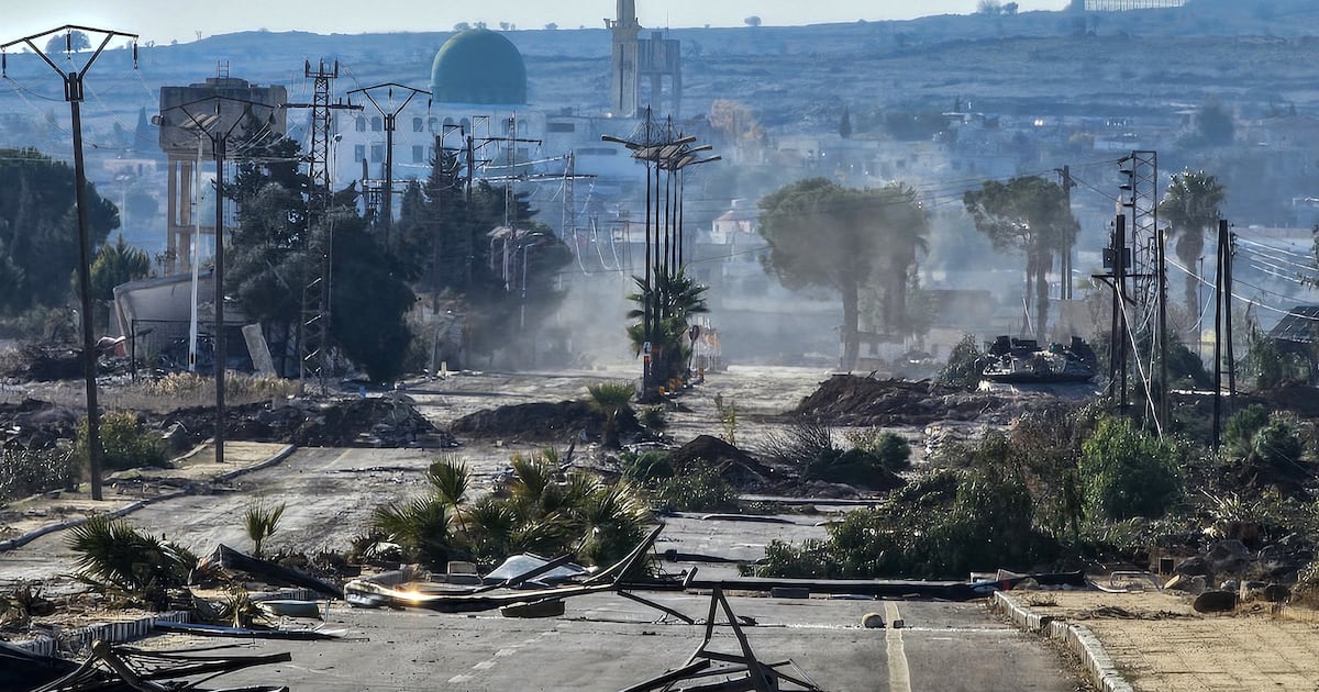 Israels geheime Besetzung syrischer Städte durch zerstörte Stadtviertel ...
