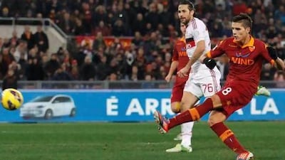 Argentinian midfielder Erik Lamela, right, is impressing with Roma and reminding some of Lionel Messi.