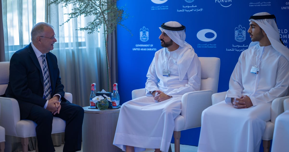 Sheikh Hamdan meets World Economic Forum president to strengthen UAE ...
