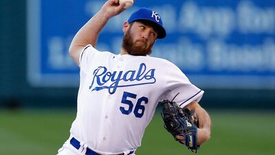 Greg Holland #56 of the Kansas City Royals throws a pitch in the ninth inning against the Baltimore Orioles during Game Four of the American League Championship Series at Kauffman Stadium on October 15, 2014 in Kansas City, Missouri. Ed Zurga/Getty Images