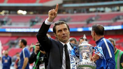 Chelsea manager Antonio Conte celebrates with the FA Cup trophy. Sean Dempsey / EPA