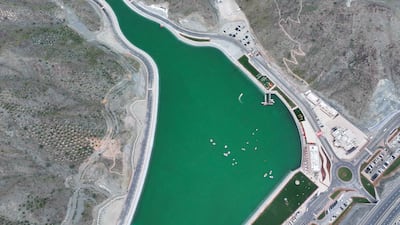 A 3.17km dual-lane road surrounds the lake, allowing tourists to stroll and take in the scenery