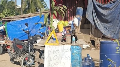 People across the Cotcot Liloan neighbourhood of Cebu are among tens of thousands who need food supplies and shelter