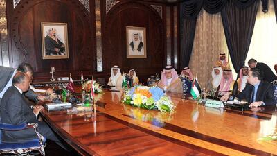 Foreign ministers from the UAE, Saudi Arabia, Qatar, and Egypt, along with an advisor to Jordan's foreign minister met in Jeddah on Sunday to discuss the Islamic State and regional challenges. WAM