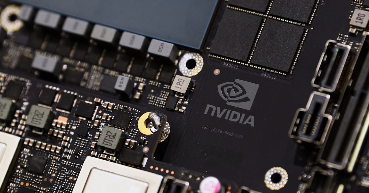 Why The World Betting Everything on One AI is Actually a Terrible Idea