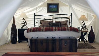 Enjoy first-class luxury amid the untamed wilderness at Paws Up’s Tent City adventure camp, set on a sprawling 14,000-hectare cattle ranch in Montana’s Big Sky Country. Choose from one of six heated and electrically lit safari-style tents, pitched in ???