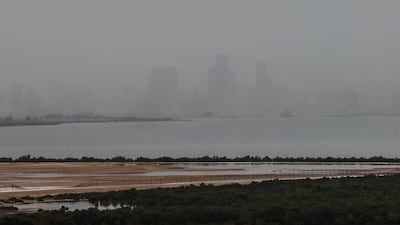 أمطار رعدية في أبوظبي ودبي خلال عطلة نهاية الأسبوع