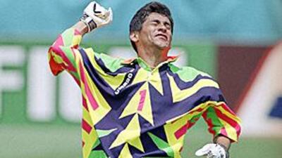 Campos celebrates Mexico's win over Ireland at the 1994 World Cup in the USA.