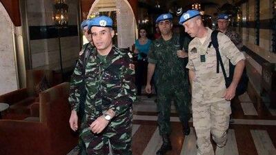 The first six UN observers arrived in Damascus late on Sunday. Led by Colonel Ahmed Himmiche of Morocco, 25 more observers are expected to arrive in Syria in the coming days.
