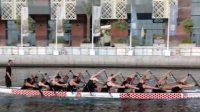 The Dubai Flying Dragons mixed team in action.