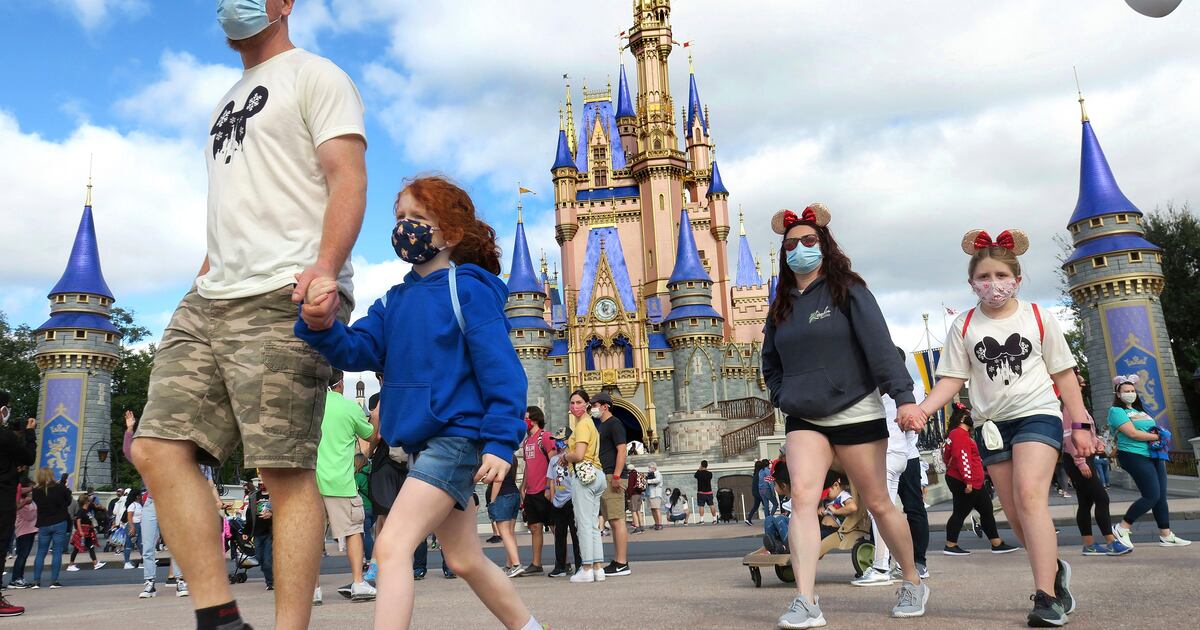 Walt Disney World updates policy to allow visitors to forgo face masks ...